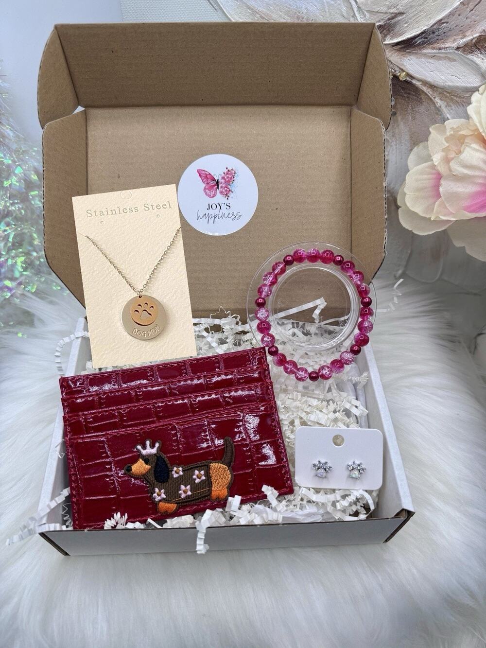 The Perfect Dog Mom Red Theme Gift Box Set